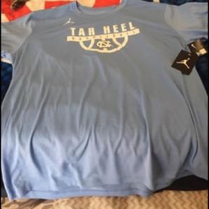 North Carolina Nike/Jordan Mens dri-fit shirt